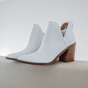 NWT • WHITE BOOTIES